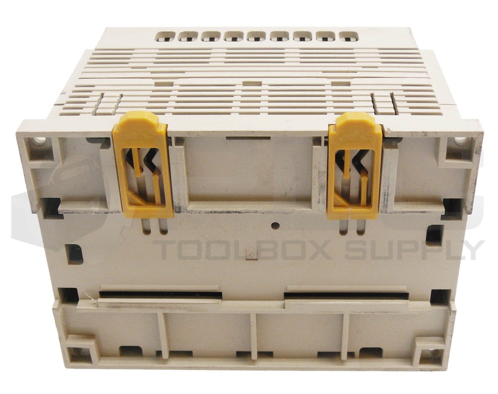 OMRON CPM1-10CDR-A PROGRAMMABLE CONTROLLER 100-240VAC 50/60HZ 24VDC