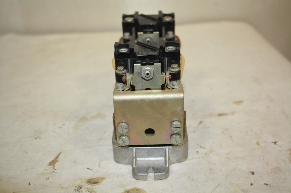 GE CR2820A 121AA3 TIME DELAY RELAY