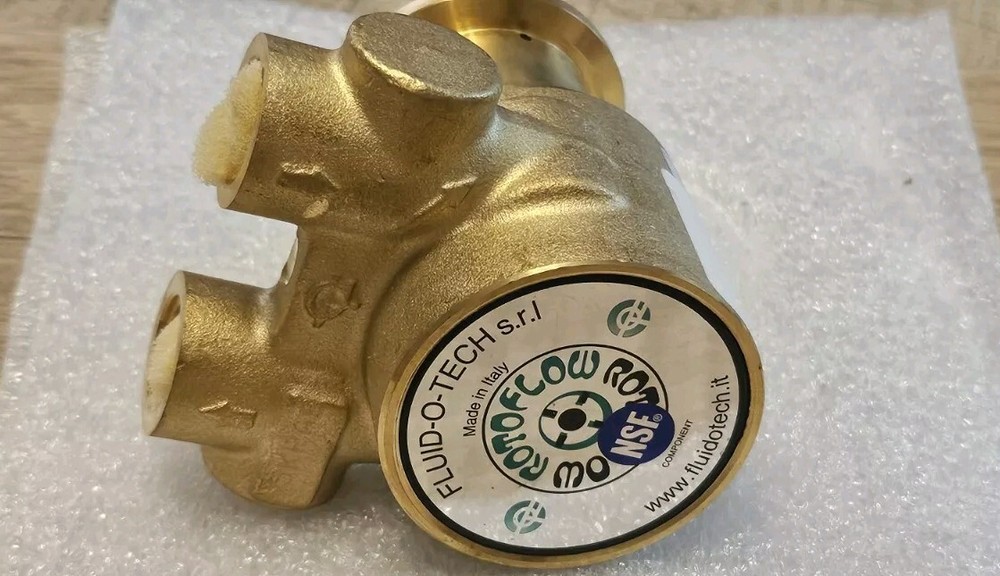 FLUID-O-TECH PA100 Rotary Vane Pump Brass #423J53