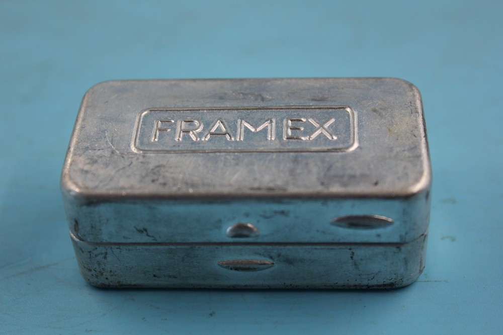 VINTAGE FRAMEX PHOTO TIMER IN CASE