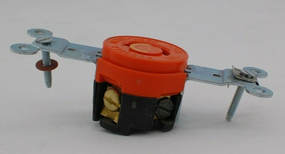 Hubbell L5-15 Orange Locking Single Receptacle