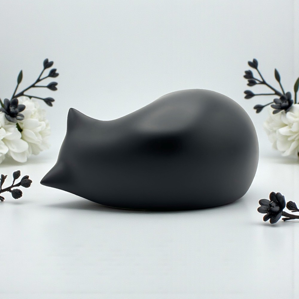 Sleeping cat Funeral urn, Black