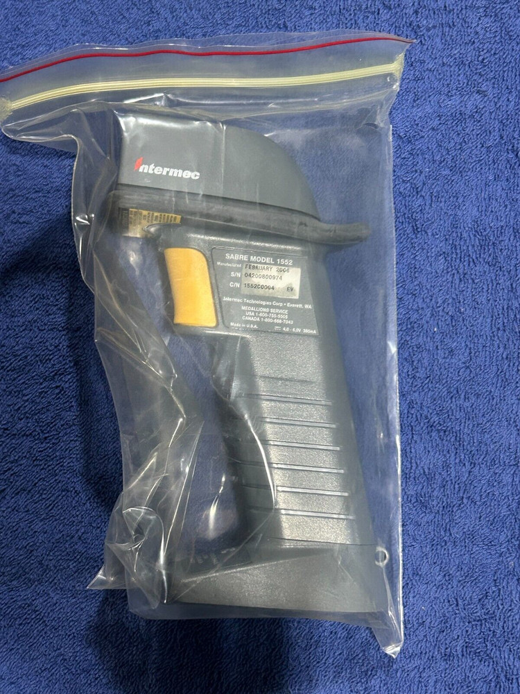 NEW - INTERMEC 1552C 0004, 227309 CORDLESS SCANNER (A-39)