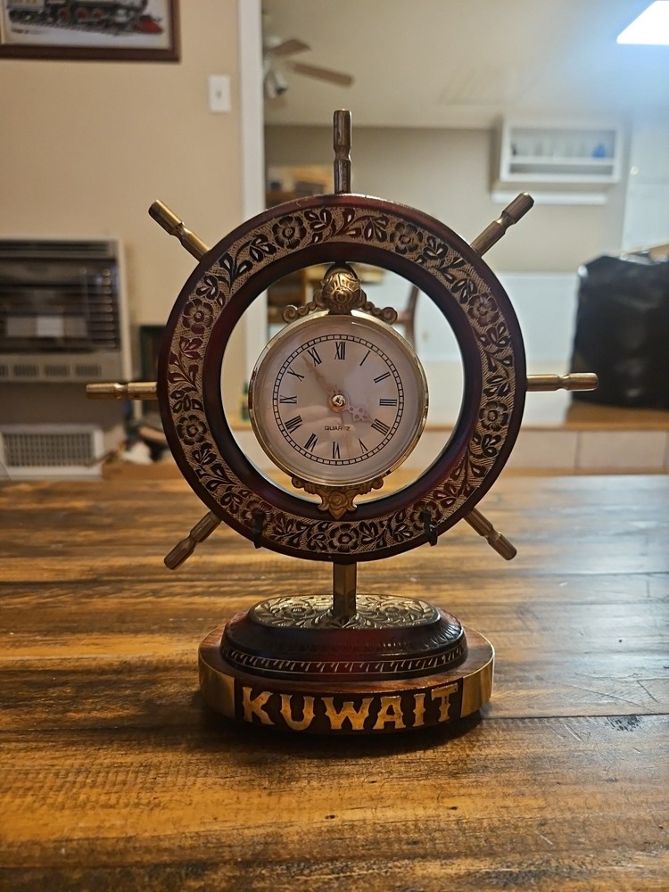 Kuwait Souvenir Clock Tested Works