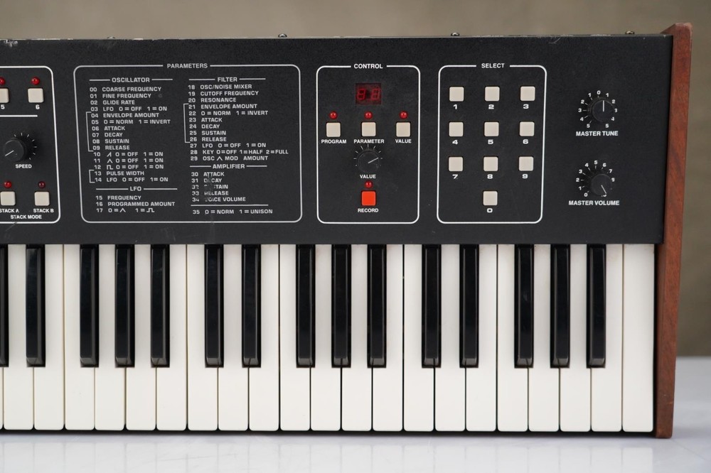 Sequential Circuits Six-Trak Synthesizer #57519