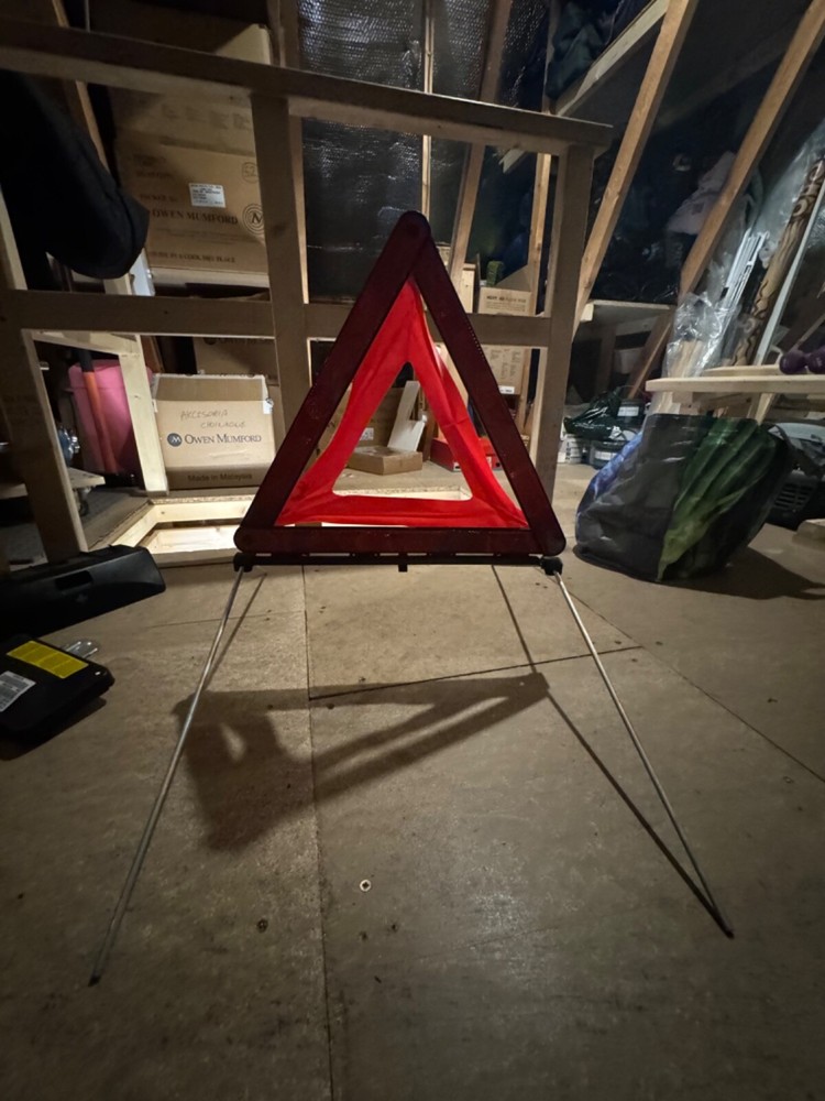 E46 Convertible/Coupe warning triangle