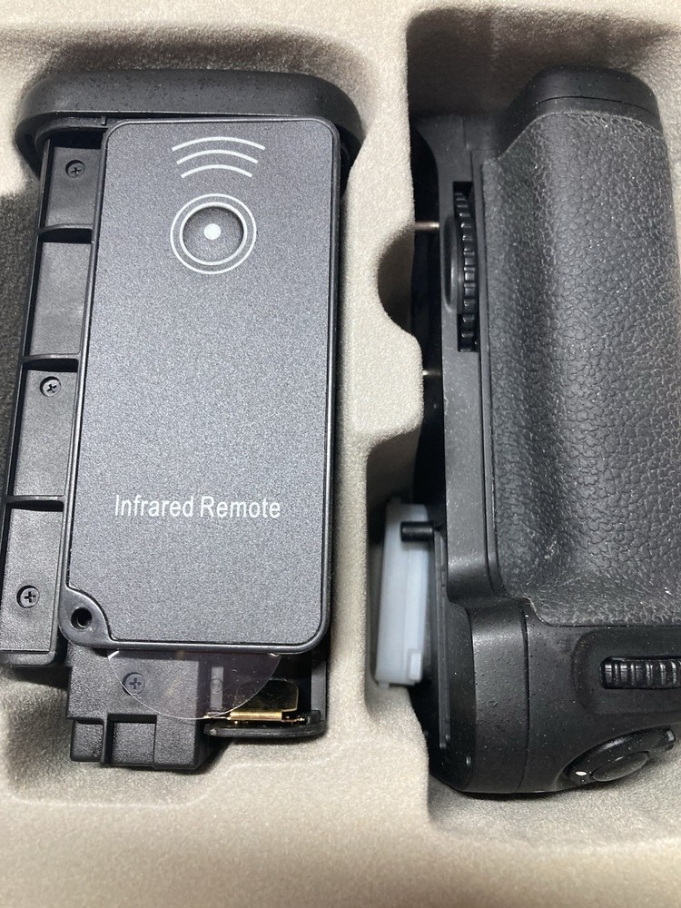 Poweredge Battery Grip Nikon D7000 With Infrared