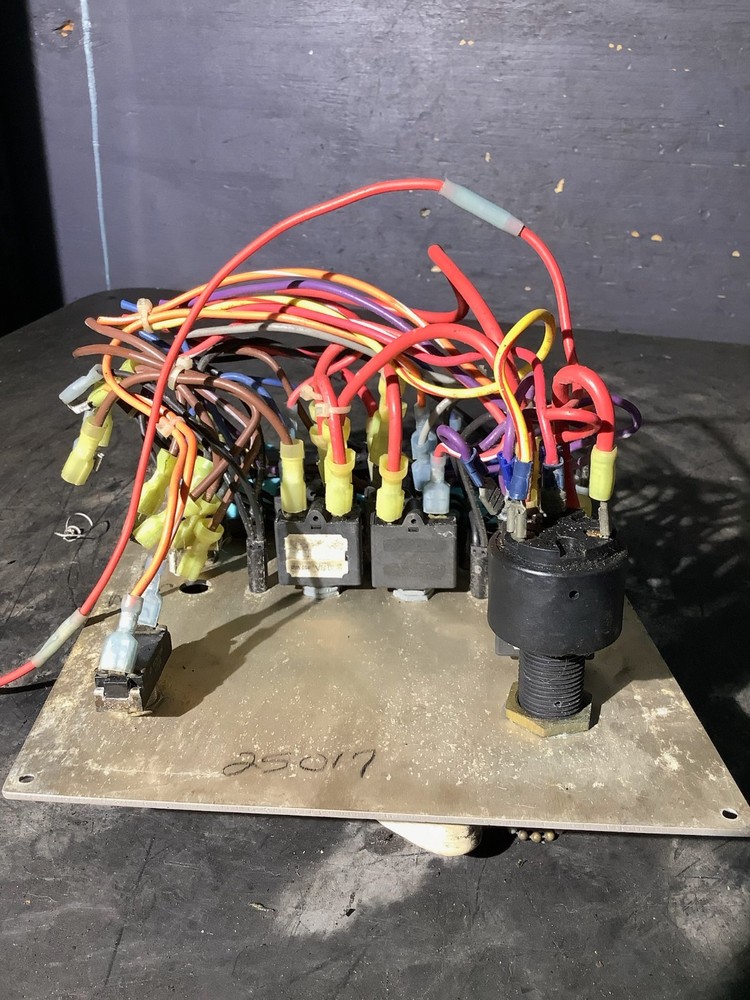 Marine Switch + Gauge Dash Panel w/ Key