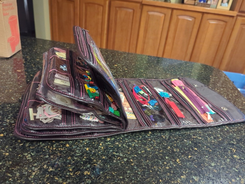 O'scrap! Scrapbookers Heaven Tan Pack with 62 Compartments Scrapbook 500+ Items