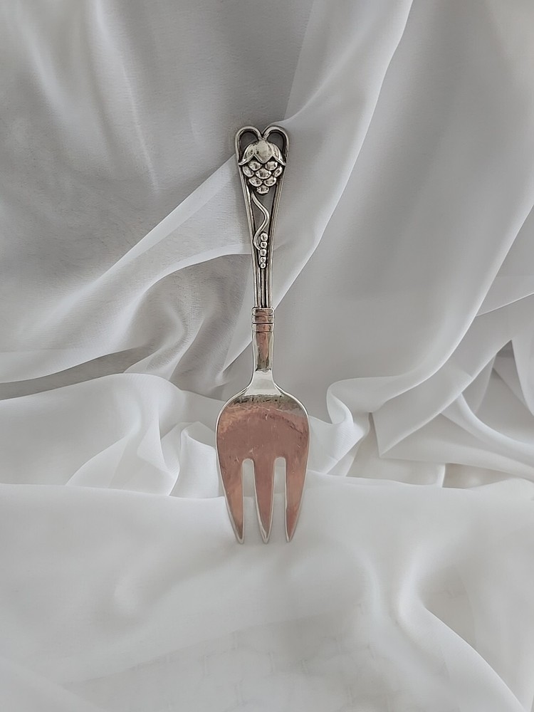 Georg Jensen Denmark #72 Grapes Sterling Silver 7" Serving Fork