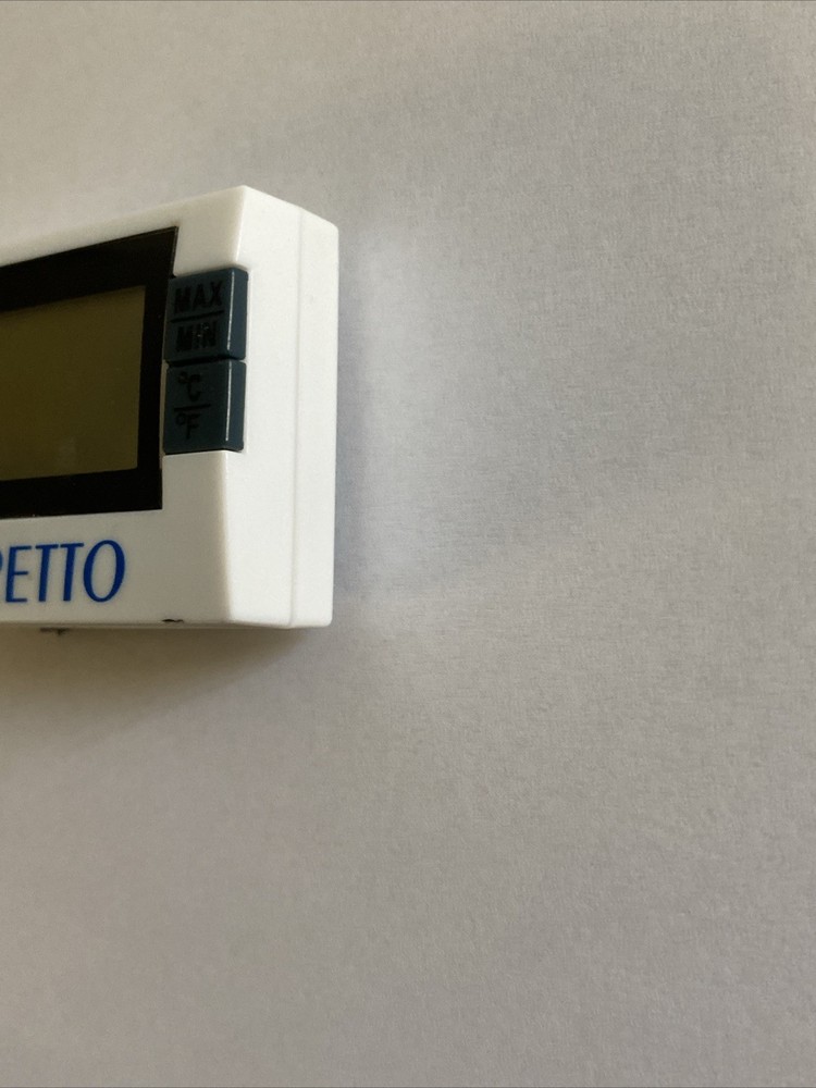 STRETTO DIGITAL HYGROMETER (Needs Battery) Battery Size LR44