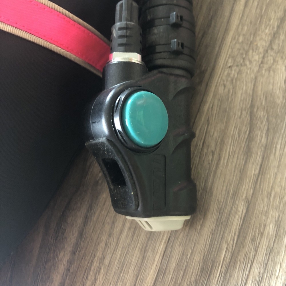 Tusa Dive Vest and Regulator Set