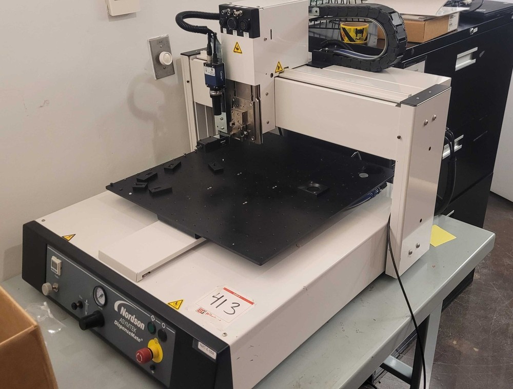 Nordson Asymtek D-585 Dispensing System