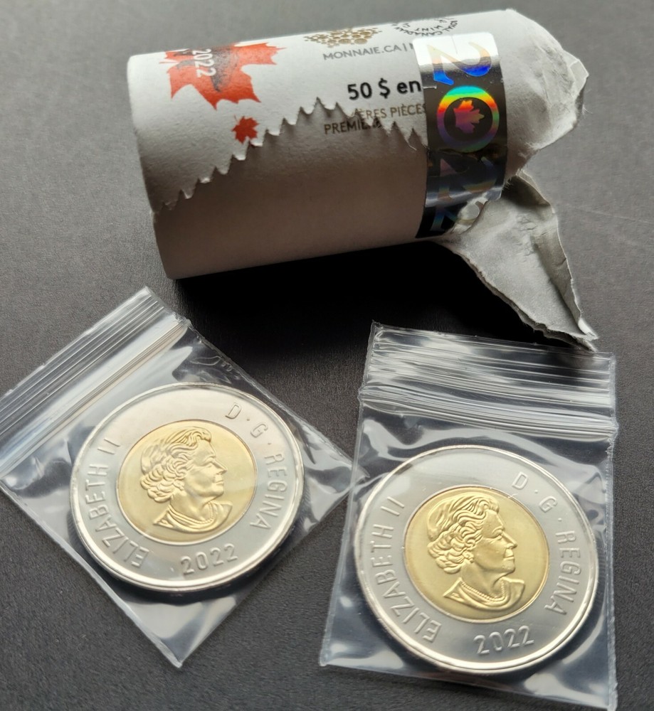 *** CANADA  TOONIE  2022  ***  FROM  MINT  ROLL  ***