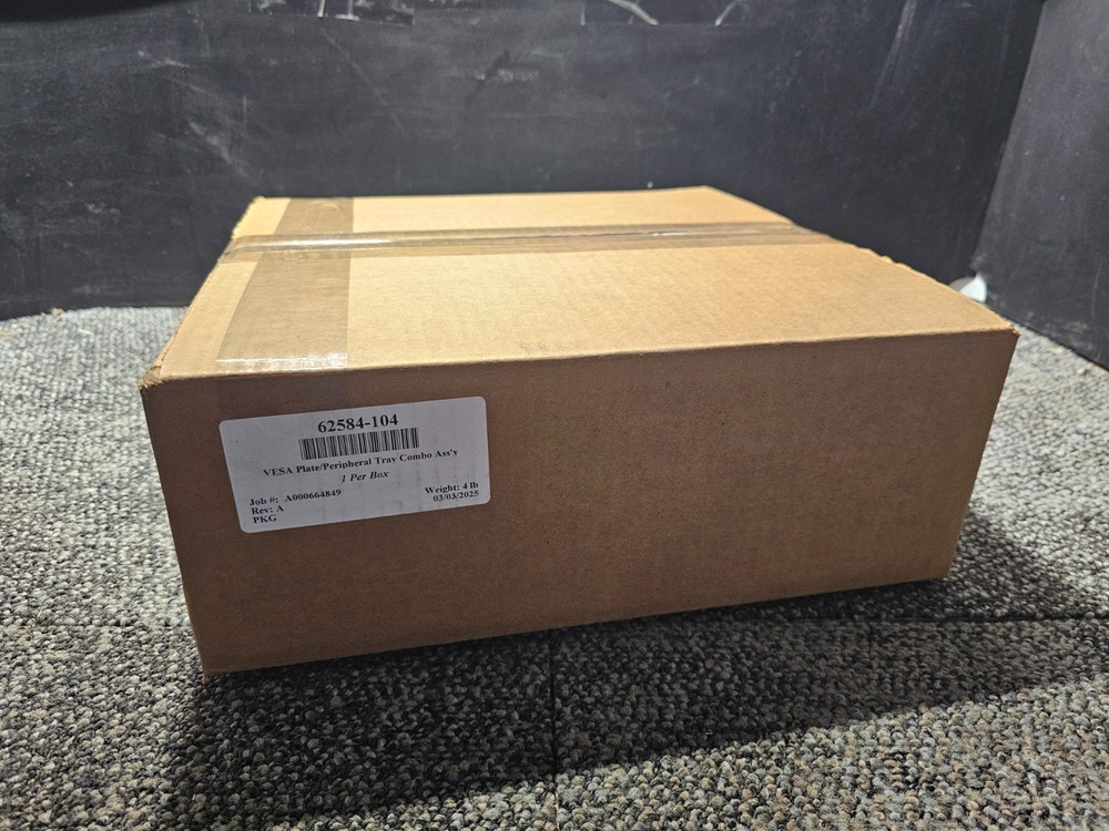 Vesa Plate/Peripheral Tray Combo Assembly 62584-104, Black