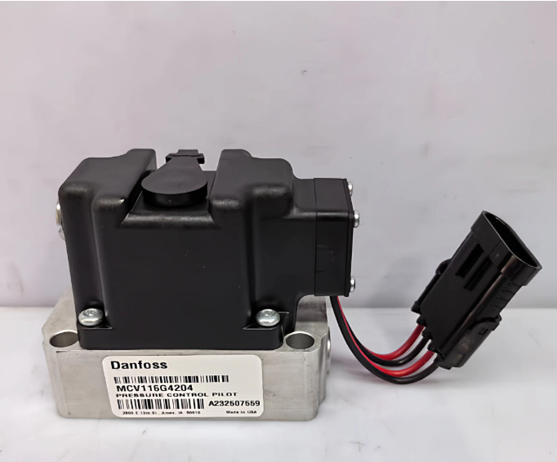 1pcs NEW Danfoss MCV116G4204 Hydraulic Electronic Control Module
