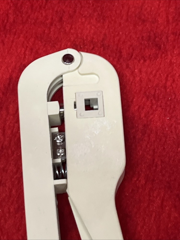 VINTAGE MODULAR PLUG CRIMPING PHONE TOOL (23a)