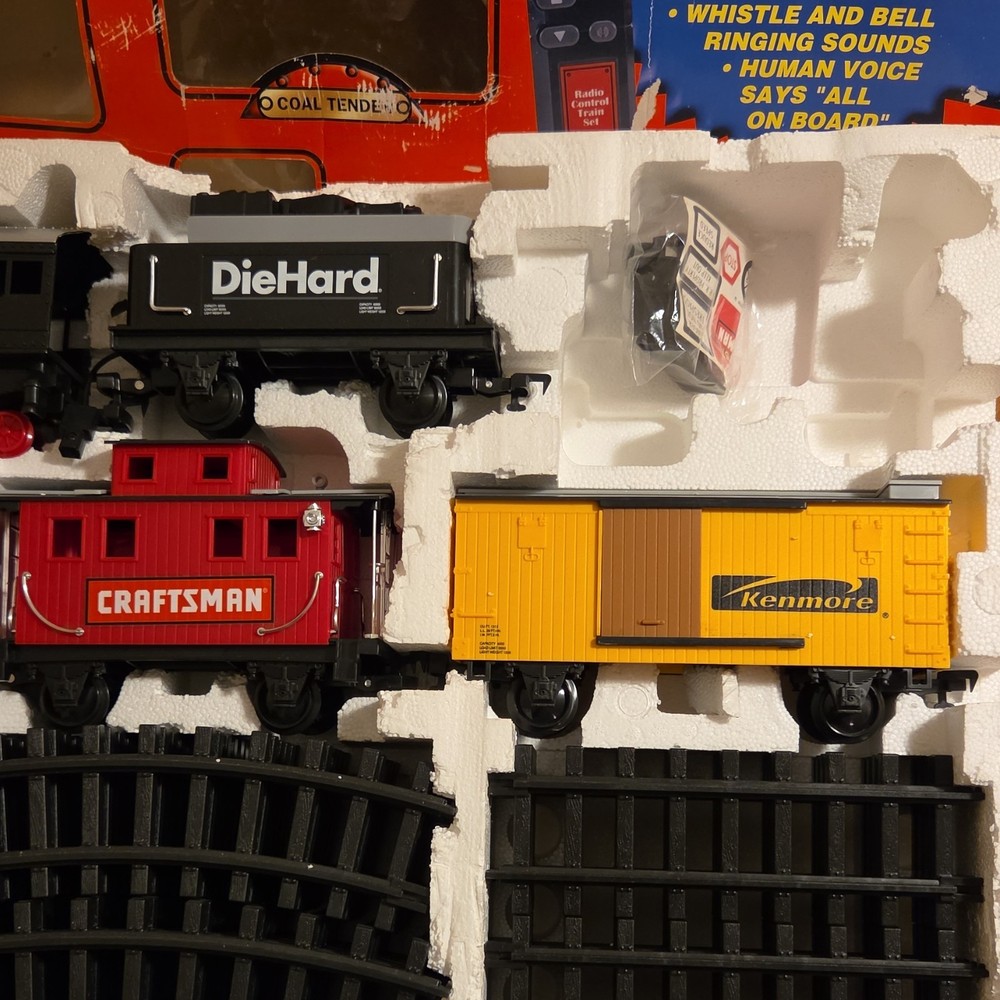 Sears Express Remote Control Battery Train Set 34pc Starter w/ Light & Smoke