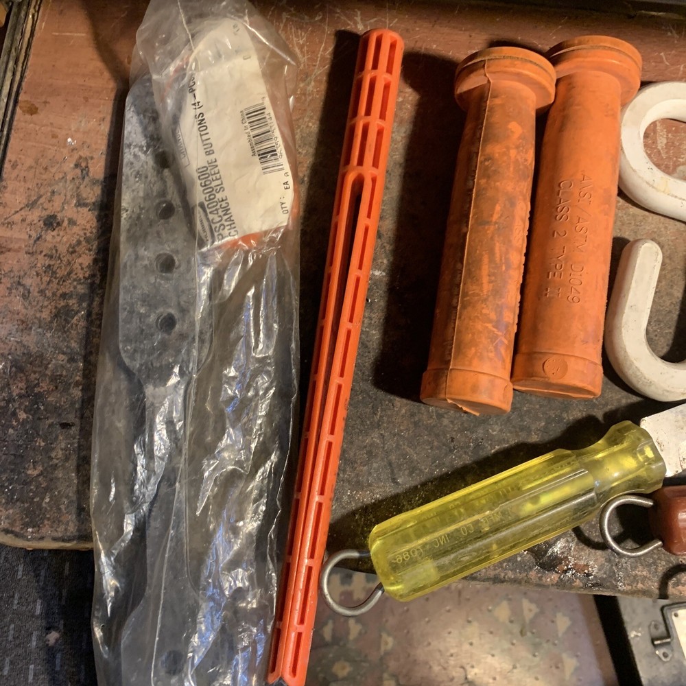 LOT OF LINESMAN TOOLS