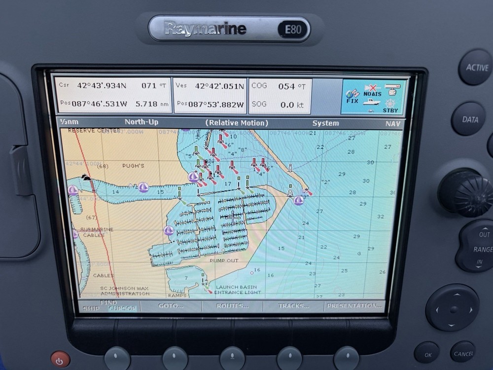 Raymarine E80 Classic GPS Chartplotter Multifunction Display ONLY; Tested