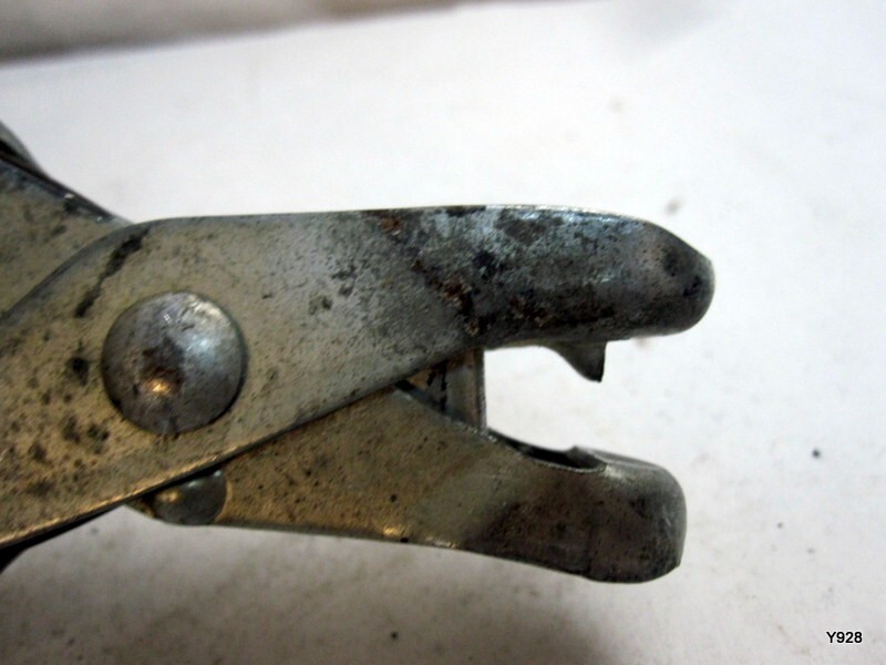 metal hole puncher 9"