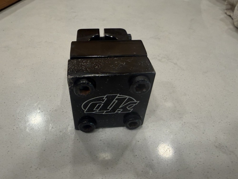 DK Threadless Front Loading Stem