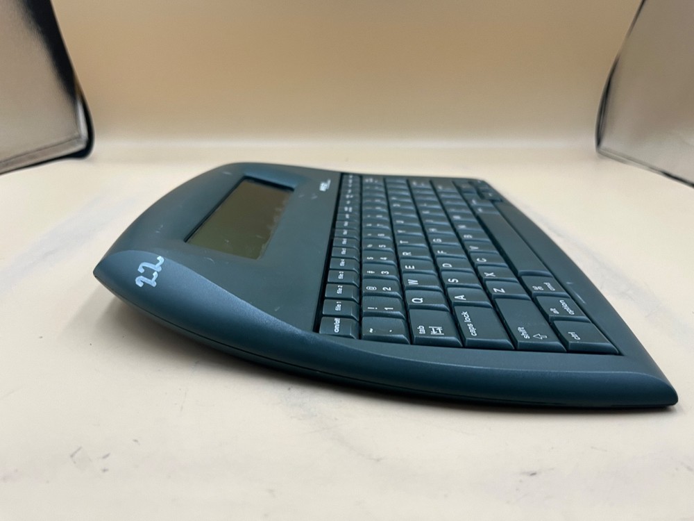 Alphasmart NEO Portable Word Processor Tested