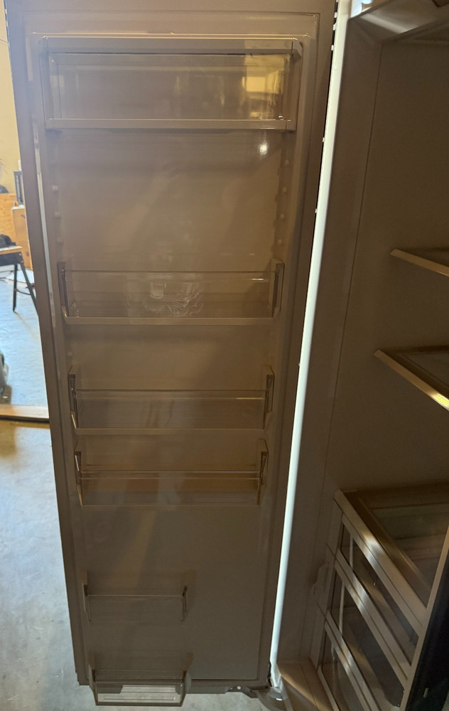 Sub-Zero IC-24R-LH 24” Built-In Panel-Ready All Refrigerator – 2021 Display
