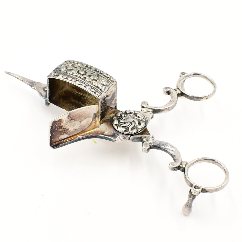 Sterling Silver 925 Antique Decorative Candle Snuffer