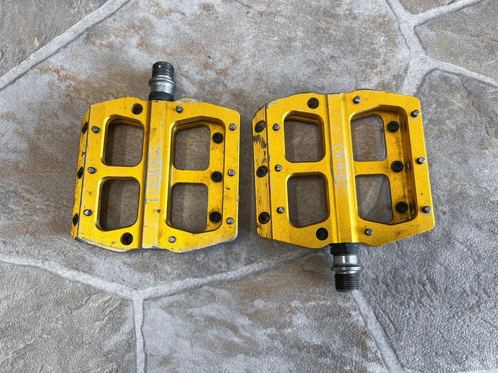 NRG Gold platform pedals