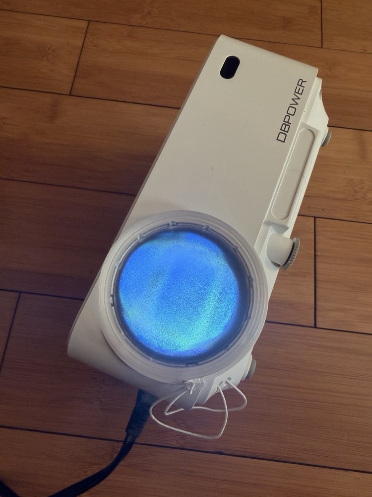 DBPOWER Mini Projector T20 w/ Remote, Case, HDMI – Tested Working