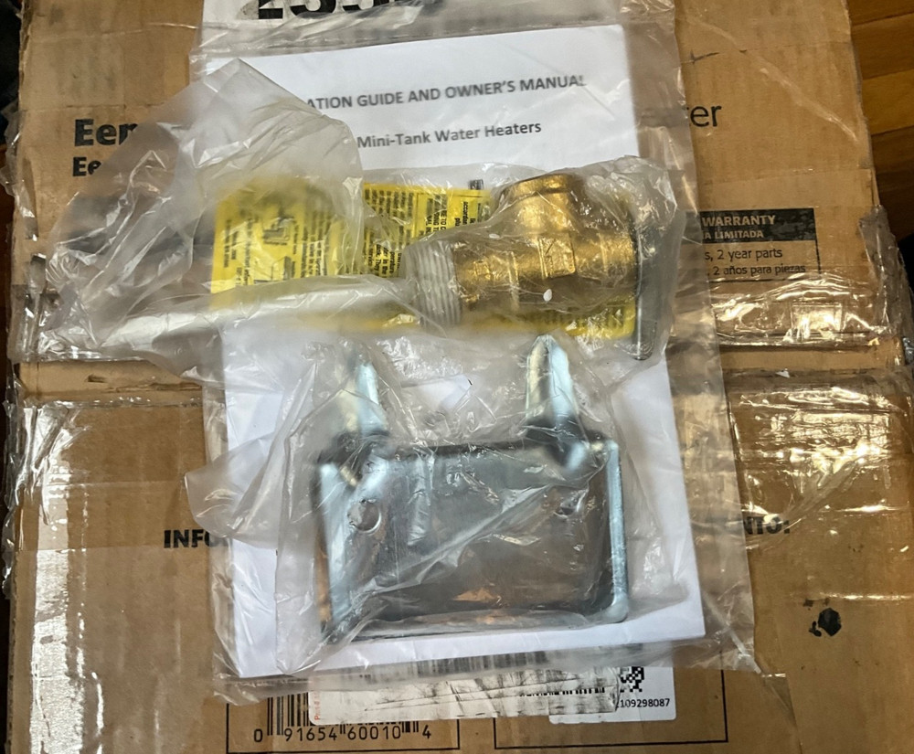 EeMax EMT2.5, MiniTank Electric Water Heater, 120V, 2.5-Gallon OPEN BOX