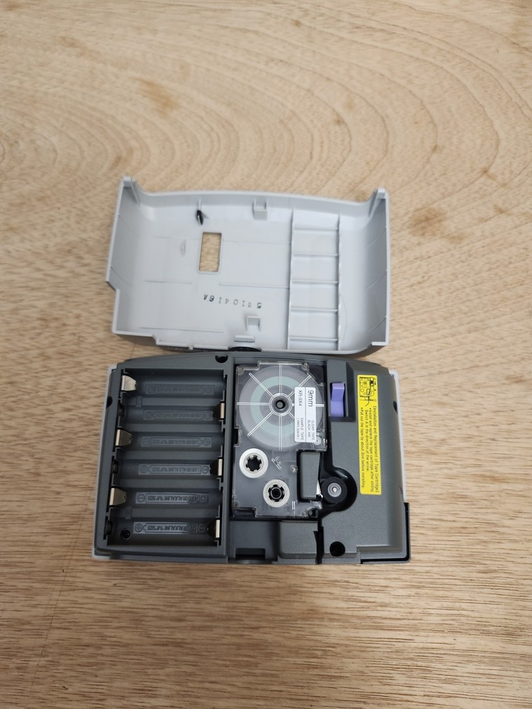 Casio KL-60 Label it! EZ-Label Printer Plus Label Maker With Labels Tested