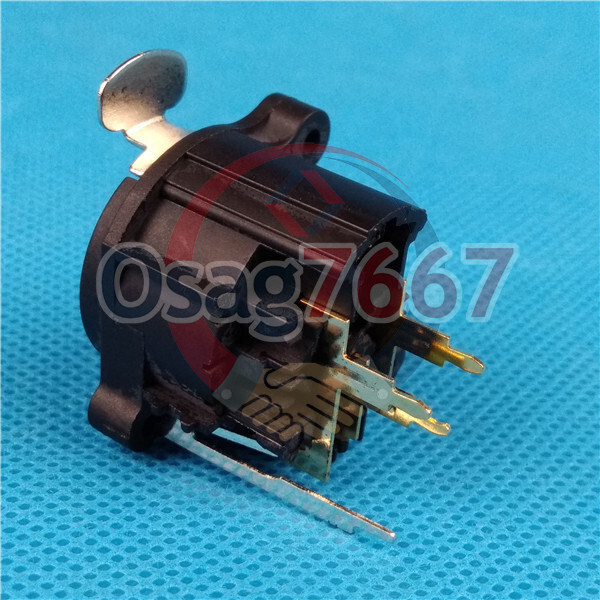 ONE 3 Pin XLR Panel Mount Female Chassis Socket Connector NEW