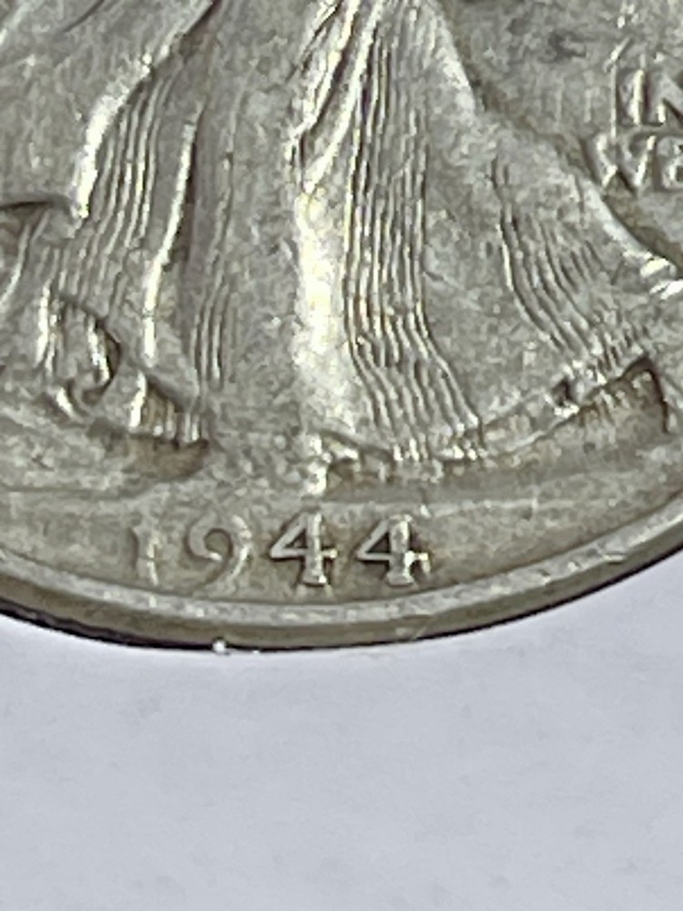 1944 50C Walking Liberty Half Dollar 90% Silver #2008￼