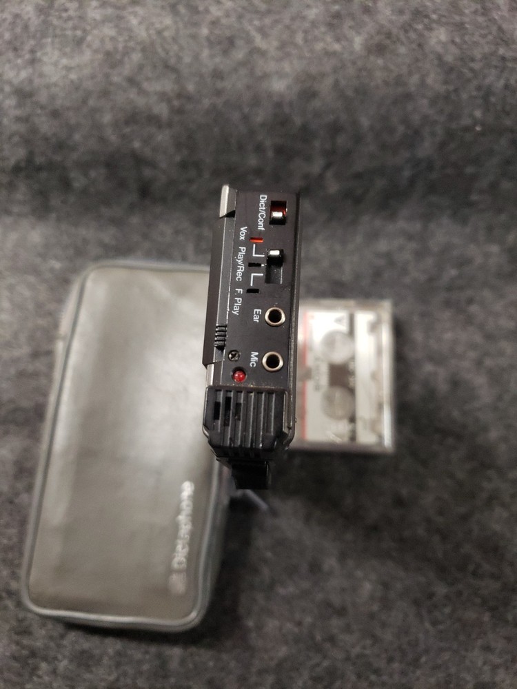 Dictaphone 3253 Voice Processor Micro Tape Recorder w/ Case - Powers On (C13B5)
