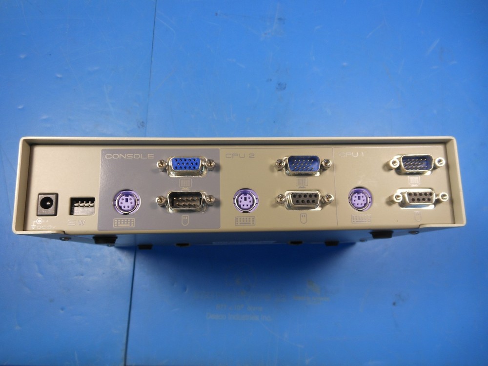 LINKSYS PROCONNECT 2-STATION CPU SWITCH SVIEW02