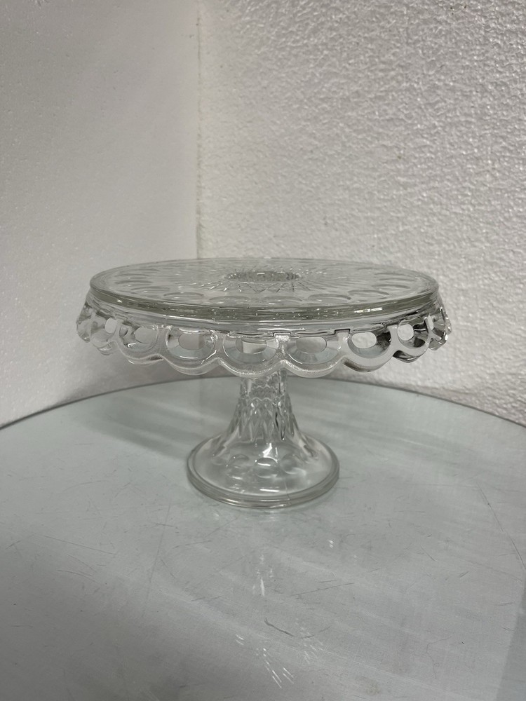 Clear Round Pedestal Cake Stand