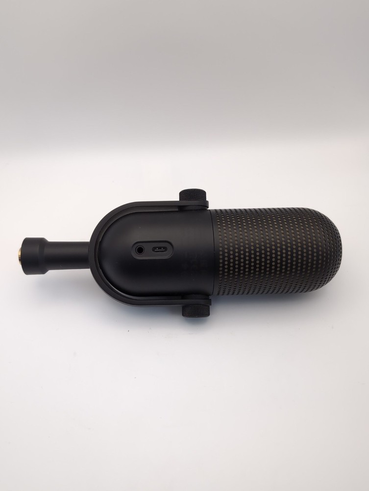 Razer - Seiren V3 Chroma Condenser USB Microphone - Black
