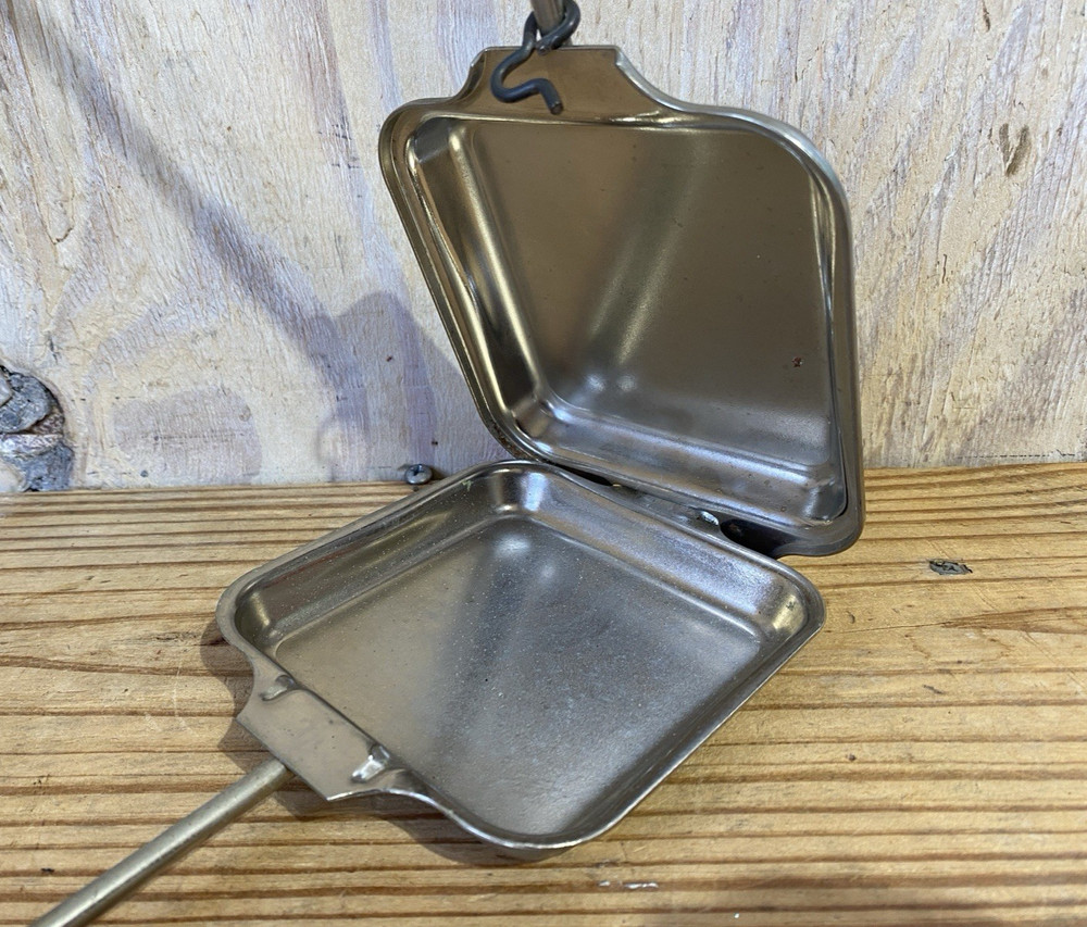 Vintage Square Sandwich Pie Maker Campfire Camping Wood Handle