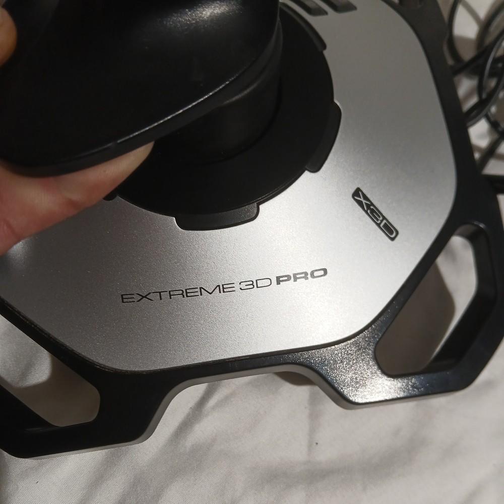 Logitech Extreme 3D Pro USB Joystick 863225-1000 Flight Controller