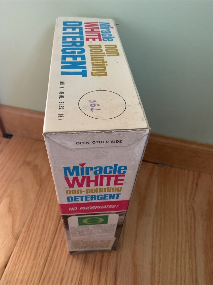 Miracle White Laundry Detergent Unopened 48 Oz Giant Size Vintage Prop