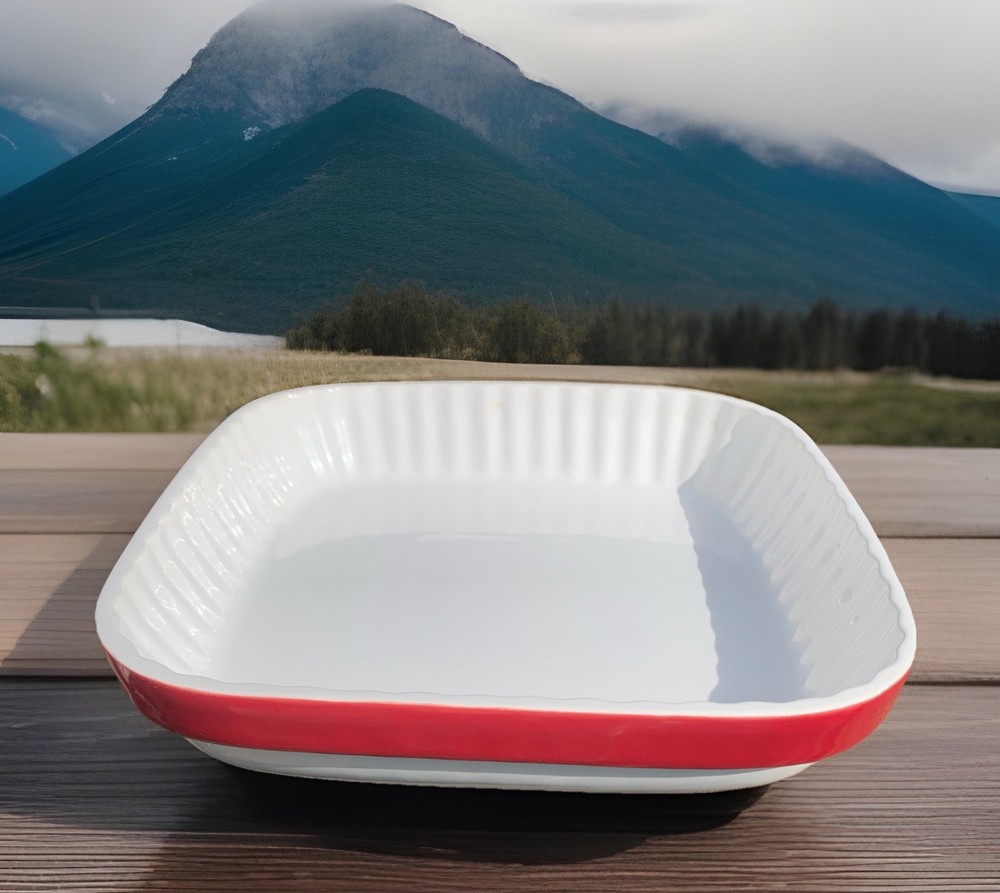 KitchenAid White Red 2 Qt Square Ceramic Bakeware Casserole Dish Baking Pan