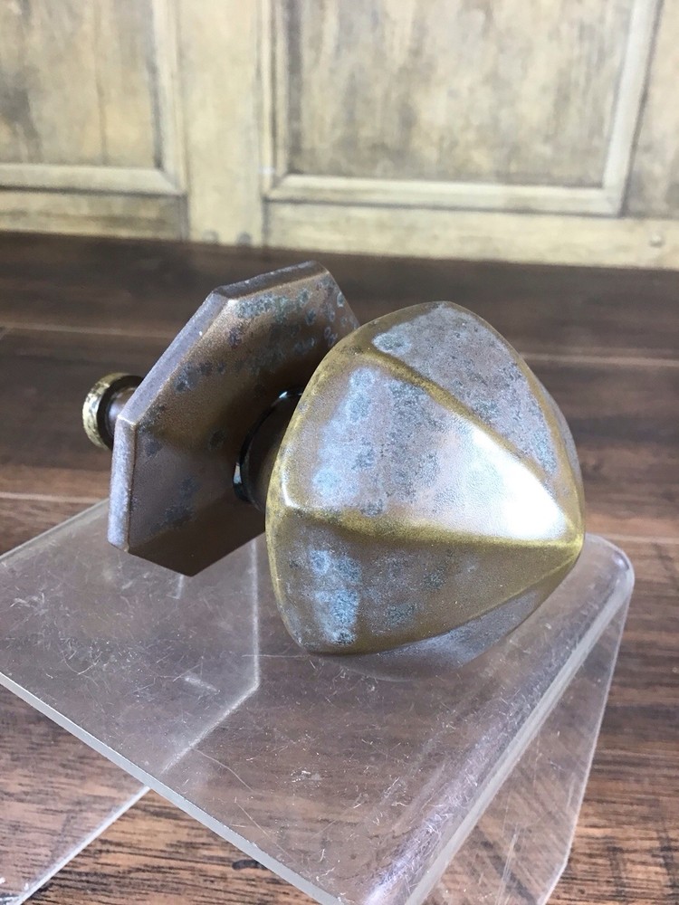 ANTIQUE BRASS OCTAGONAL FRONT DOOR KNOB / CENTRAL DOOR PULL.