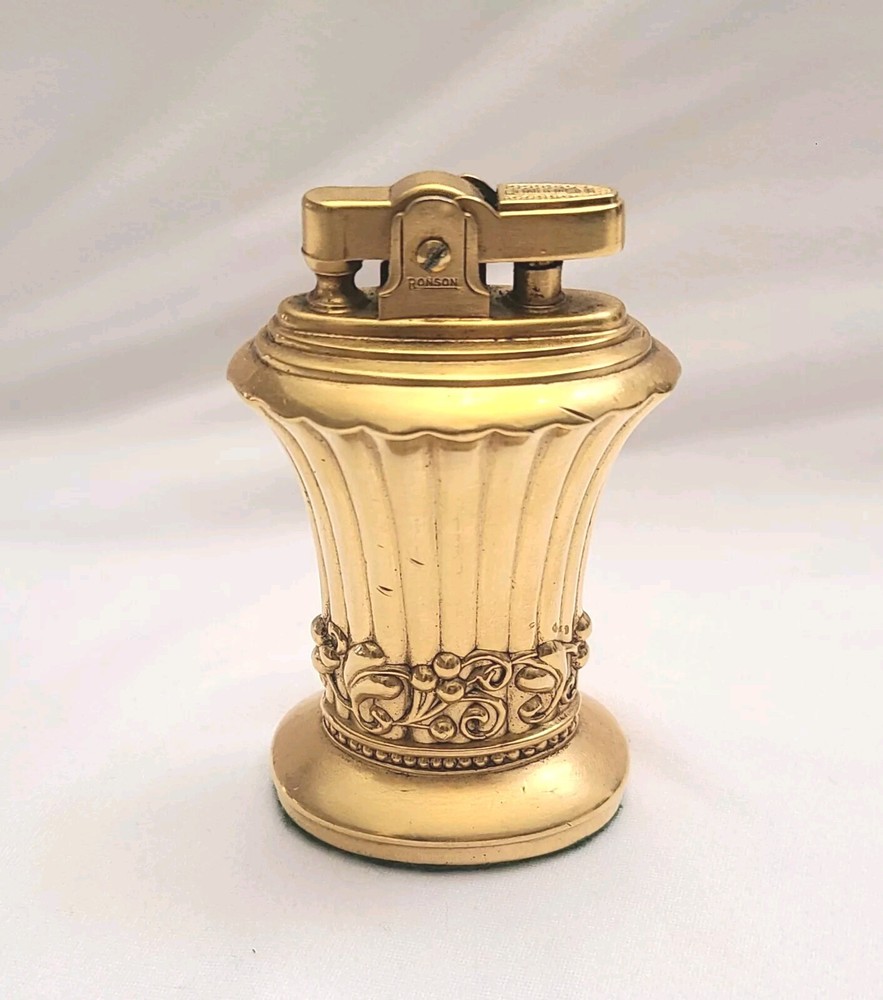 Vintage Gold Plate Ronson "NEPORT " Table Lighter Working Condition