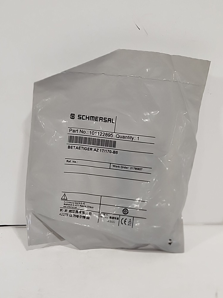 Schmersal 101122895 Right Angle Actuator Key - NEW