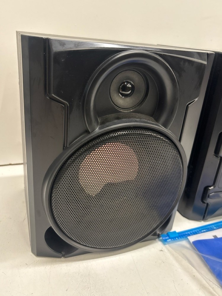 ONN MINI-STEREO CD STERO BT (P18027485)