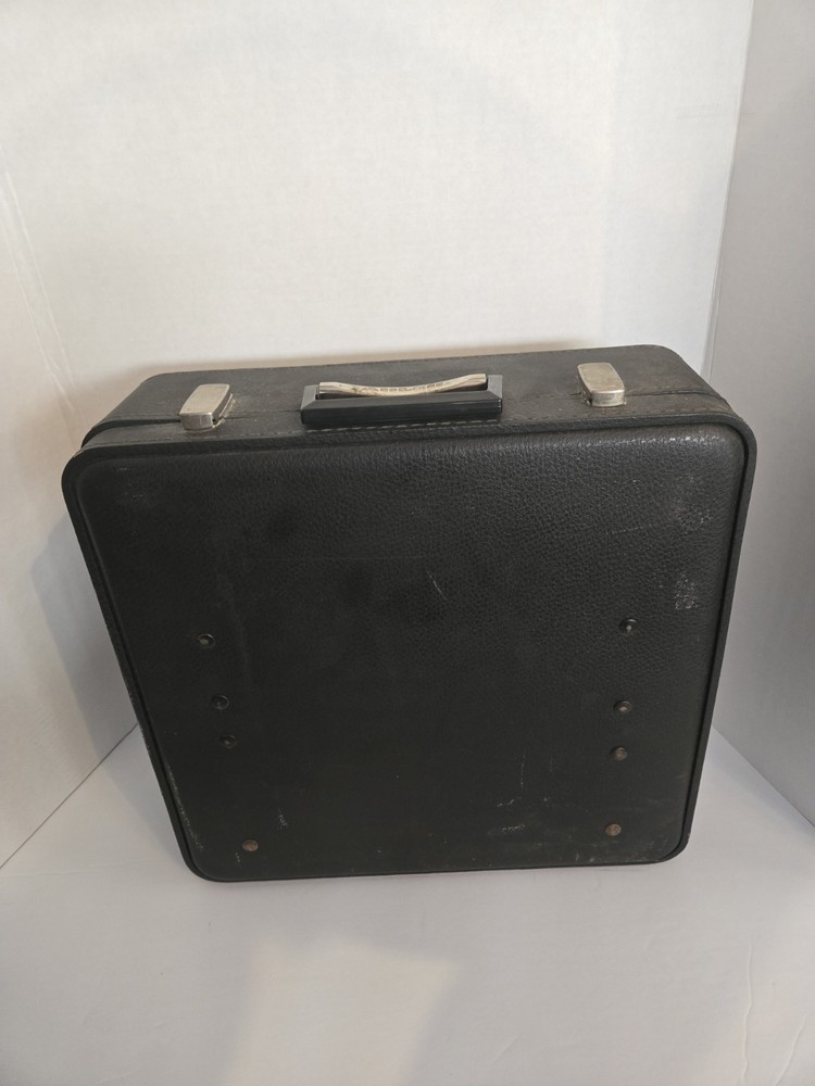 Adler J5 Typewriter With Case