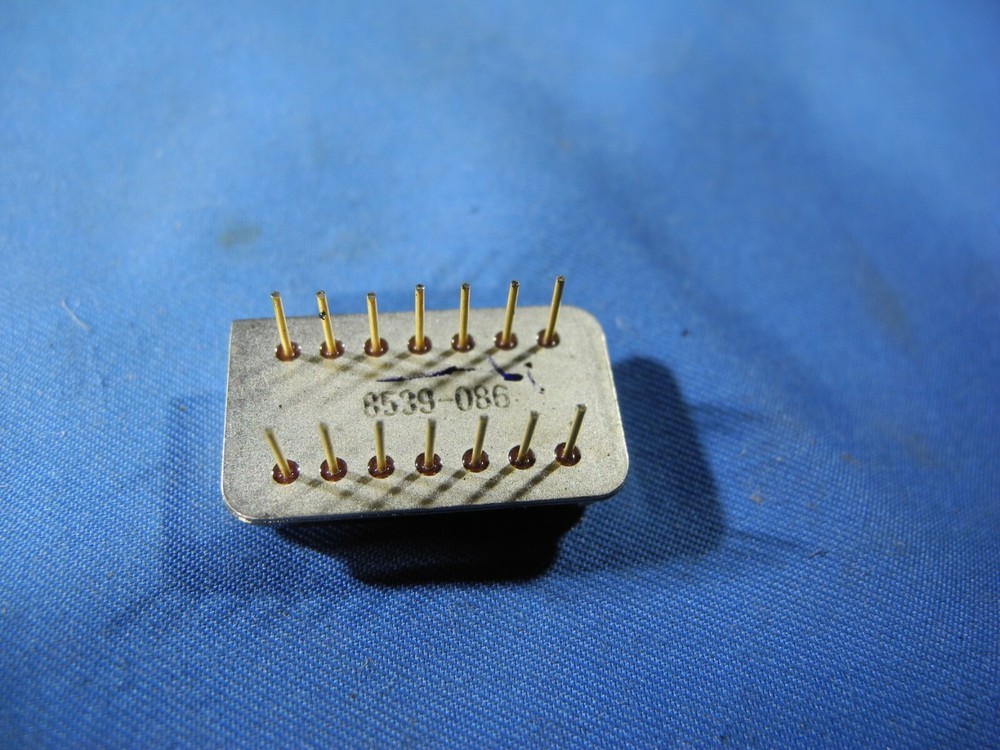 LH0086CD National Semiconductor Digitally-programmable-gain Amplifier NOS