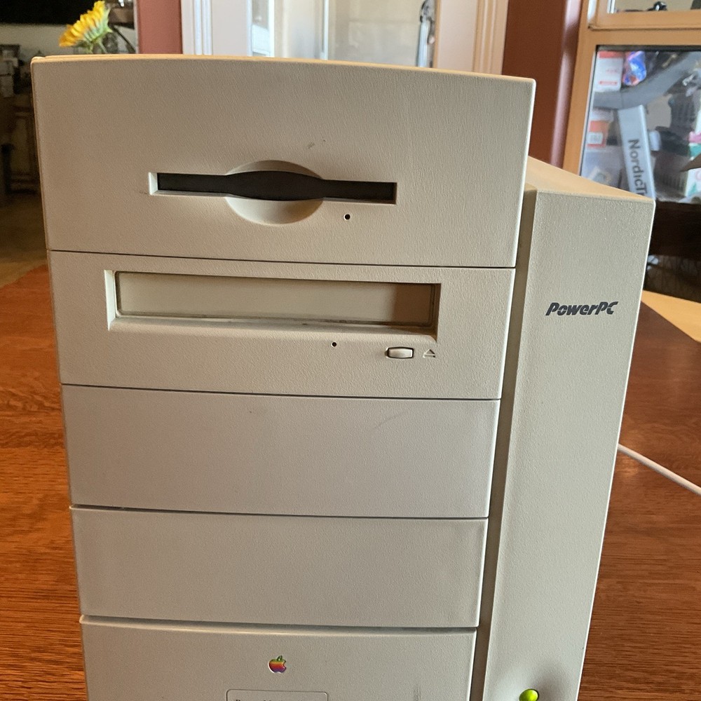 Vintage Apple Power Macintosh G3 PowerPC Tower Desktop Computer Powers On